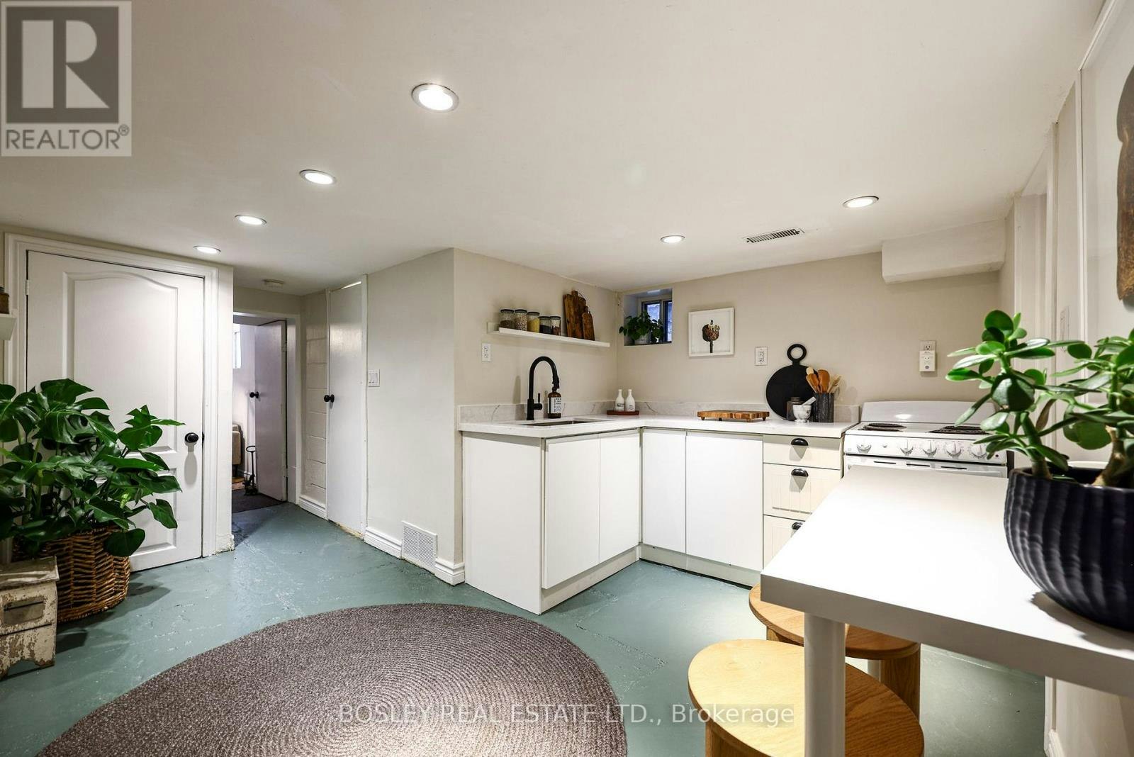 BSMT-16 Hallam Street, Toronto, ON, M6G 1W2 - 15