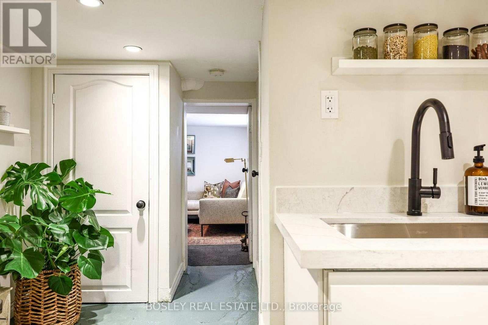 BSMT-16 Hallam Street, Toronto, ON, M6G 1W2 - 25