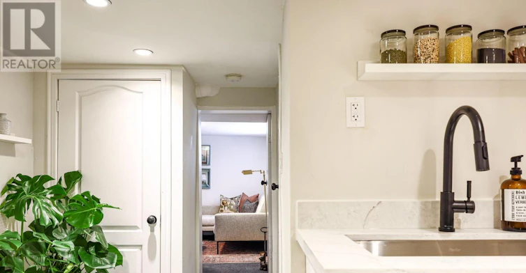BSMT-16 Hallam Street, Toronto, ON, M6G 1W2 - 25