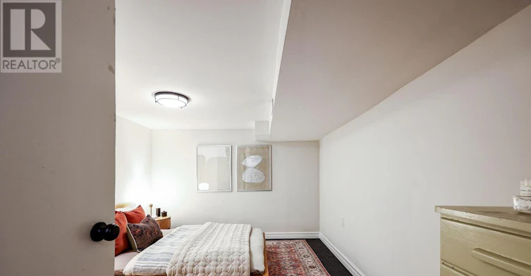 BSMT-16 Hallam Street, Toronto, ON, M6G 1W2 - 11