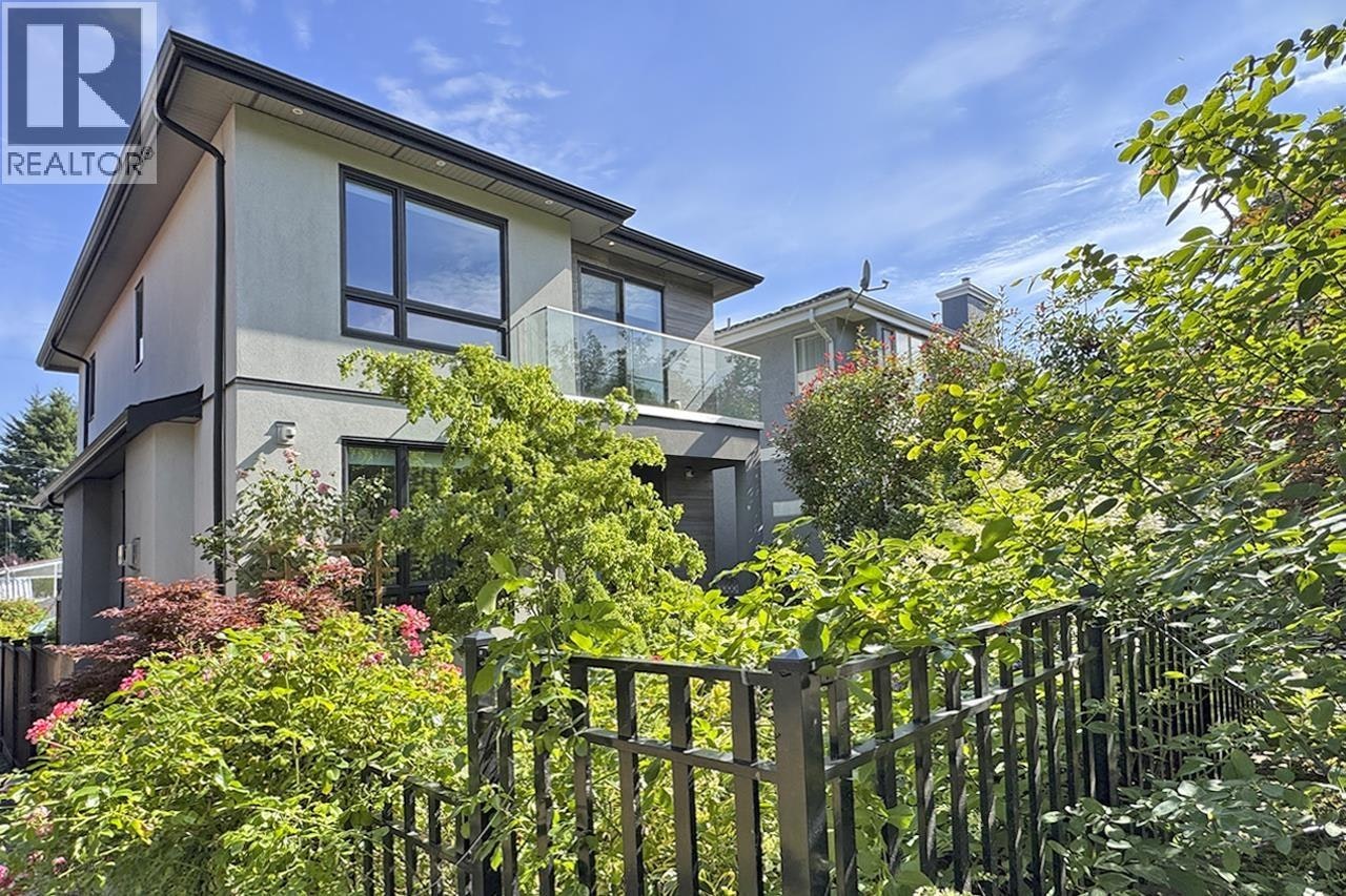 3191 E 21st Avenue, Vancouver, BC, V5M 2W8