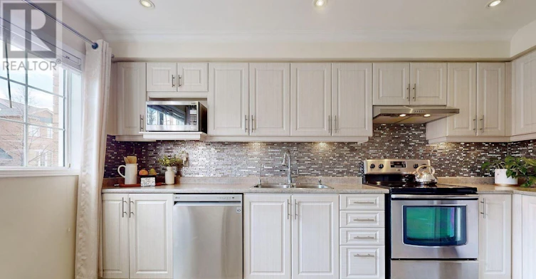 108-57 Brickyard Way, Brampton, ON, L6V 4M3 - 9