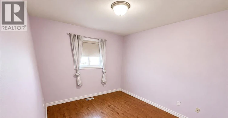 4665 Fontana Avenue, Windsor, ON, N9G 3E1 - 7