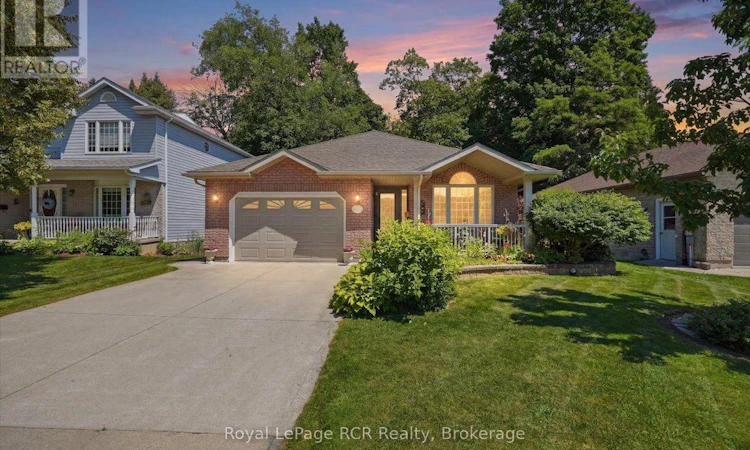 255 2nd Avenue W