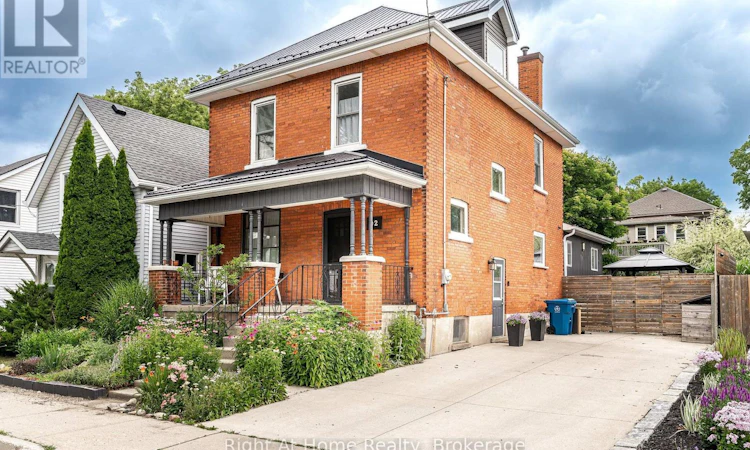 92 Rebecca Street