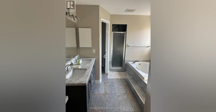 3 Tower Hill Crescent, Ottawa, ON, K2M 1R4 - 8