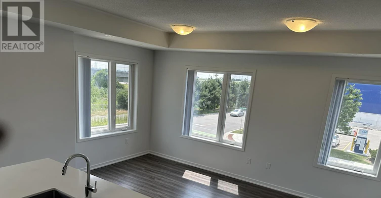 269-150 Honeycrisp Crescent, Vaughan, ON, L4K 0N7 - 8