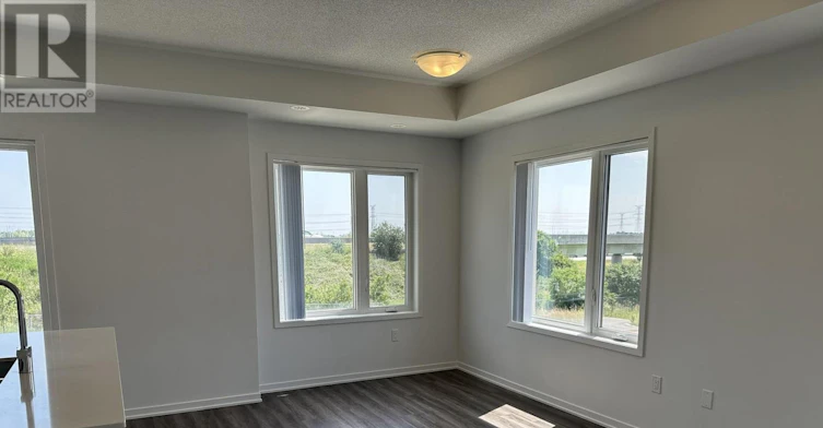 269-150 Honeycrisp Crescent, Vaughan, ON, L4K 0N7 - 10