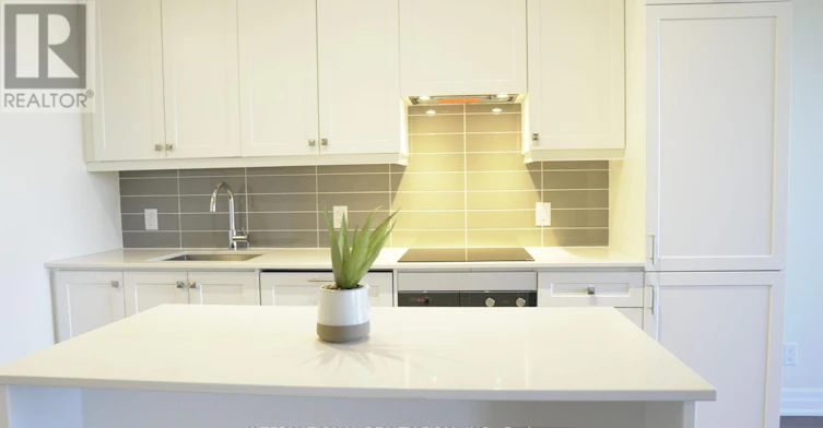 1711-9085 Jane Street, Vaughan, ON, L4K 0L8 - 14