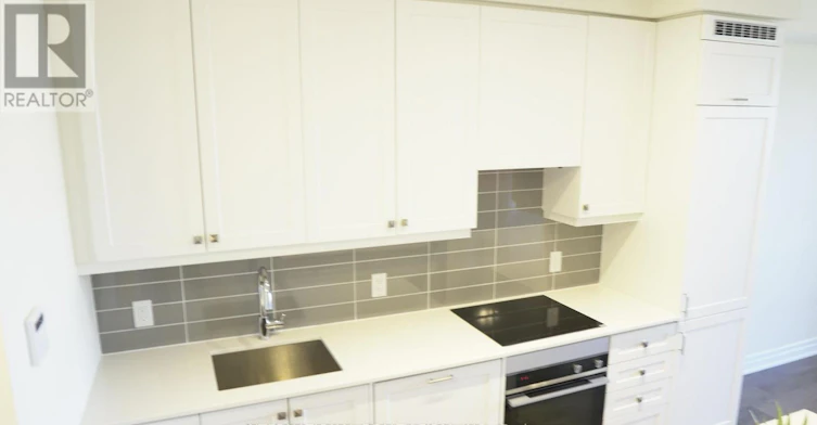 1711-9085 Jane Street, Vaughan, ON, L4K 0L8 - 12