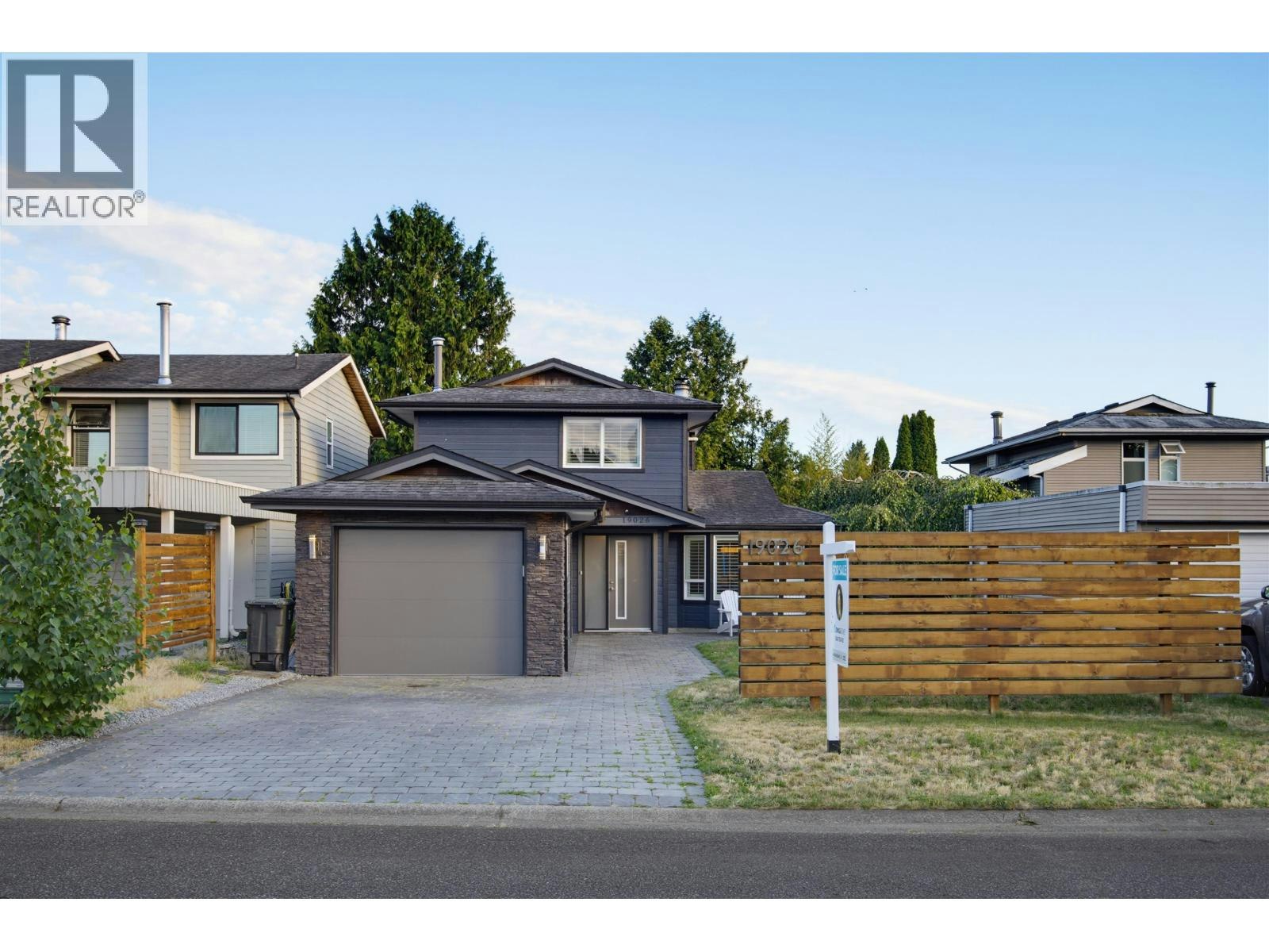 19026 117b Avenue, Pitt Meadows, BC, V3Y 1Y1