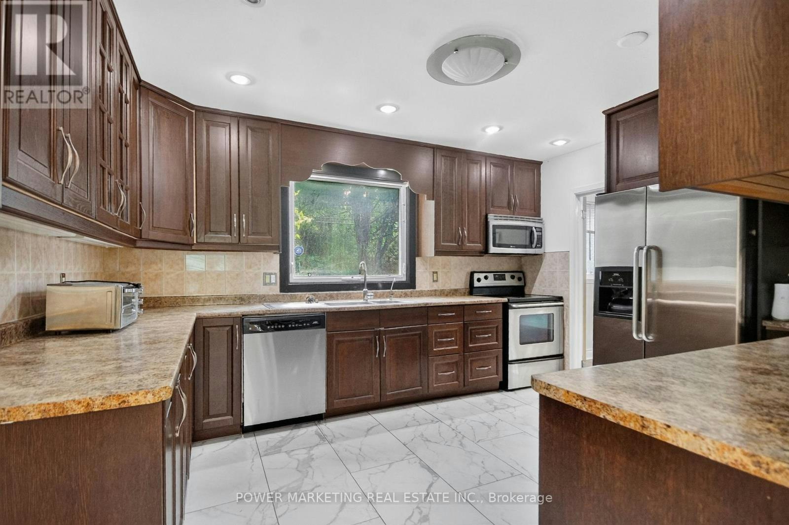 58 Aero Drive, Ottawa, ON, K2H 5E4 - 16