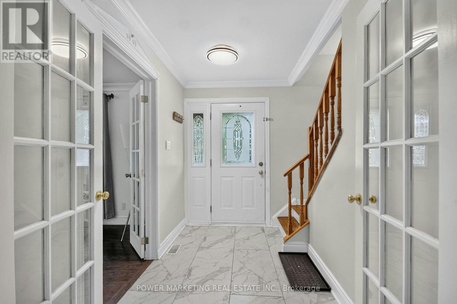 58 Aero Drive, Ottawa, ON, K2H 5E4 - 4