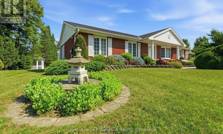 81 Old Troy Road