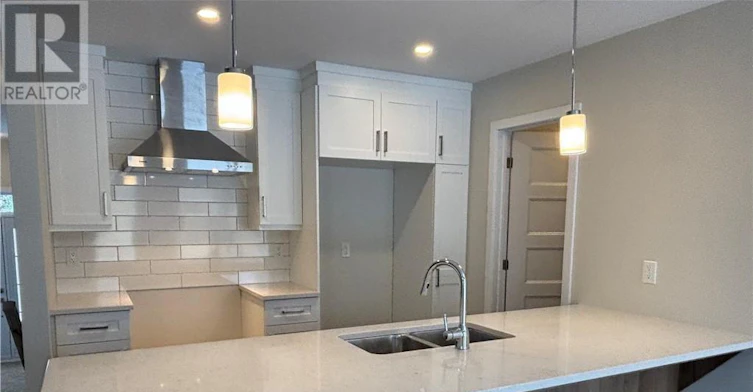 13 Second Street, Monkland, ON, K0A 1R0 - 3