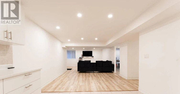BASEMENT-12 Pearl Gate Court, Richmond Hill, ON, L4B 2P9 - 5