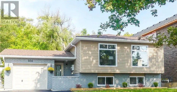 304 Edgehill Drive N, Barrie, ON, L4N 9X4