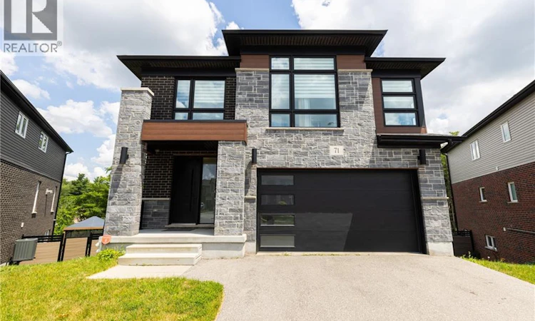 71 Ian Ormston Drive