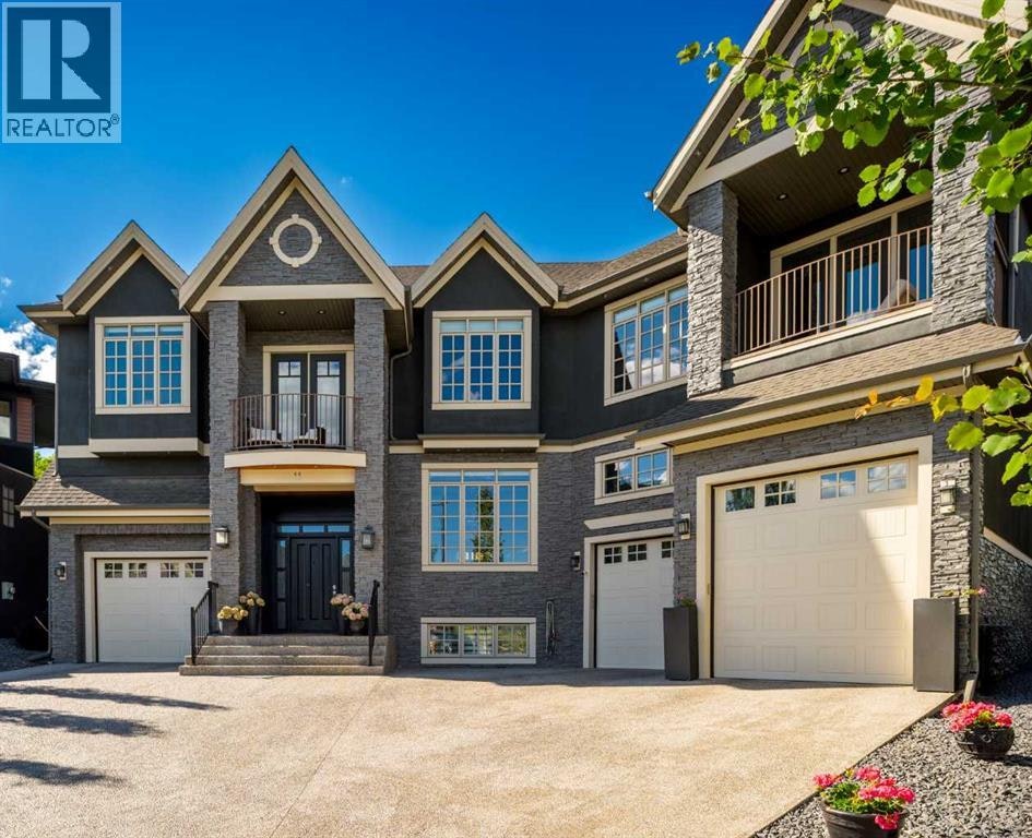 11 Elveden Place SW, Calgary, AB, T3H 0L1