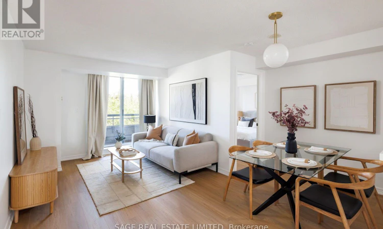 205-1700 Eglinton Avenue E