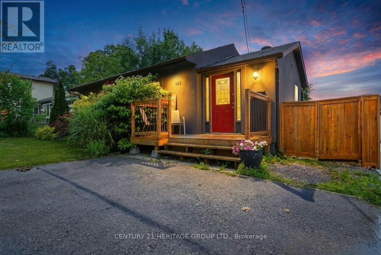 143 Silas Boulevard, Georgina, ON, L4P 2K2