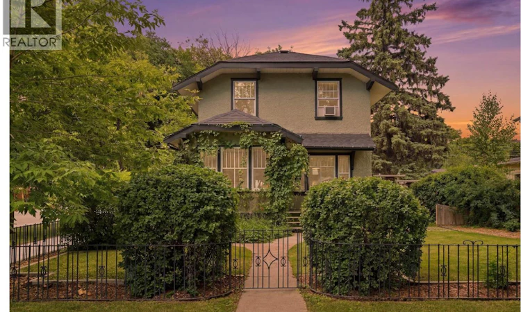 322 29th Street W