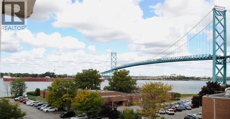 410-3000 Sandwich Street, Windsor, ON, N9C 4G3 - 2