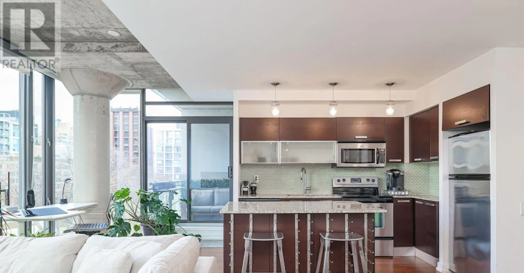 614-10 Morrison Street, Toronto, ON, M5V 2T8 - 2