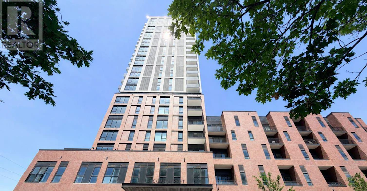 425-10 Oak Street, Toronto, ON, M5A 0Z1