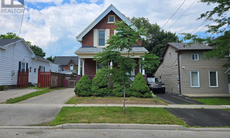 196 Wellington Street