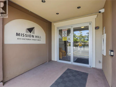 104-975 W Victoria Street Street - 4