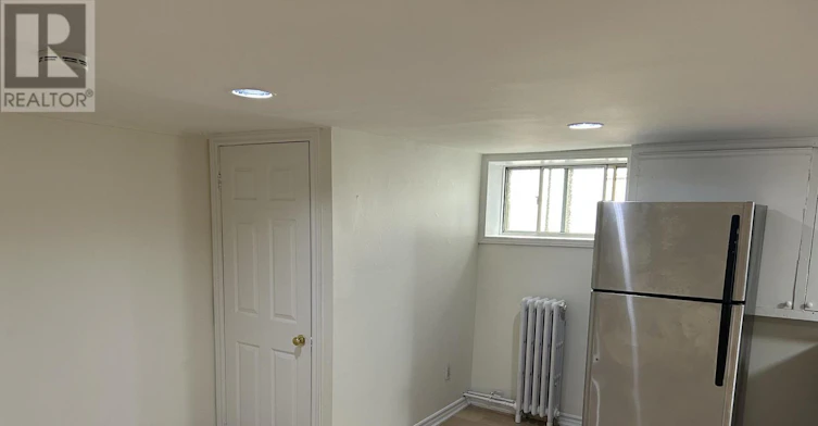 G-1342 Pape Avenue, Toronto, ON, M4K 3X2 - 4