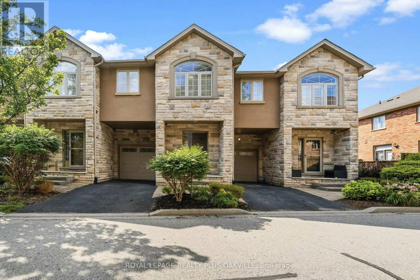 24-2282 Orchard Road, Burlington, ON, L7L 0B5