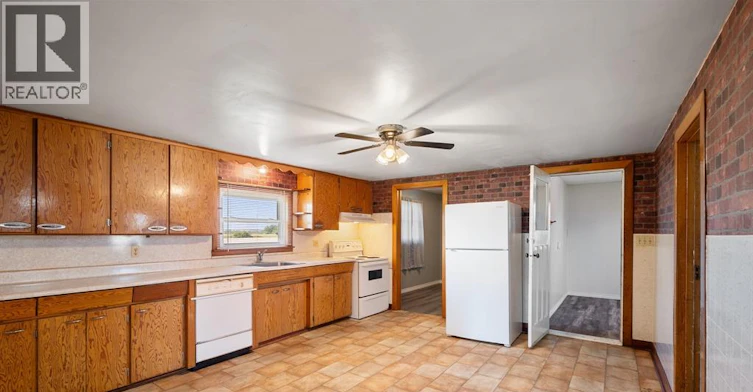 9700 Walker Road, Essex, ON, N0R 1J0 - 10