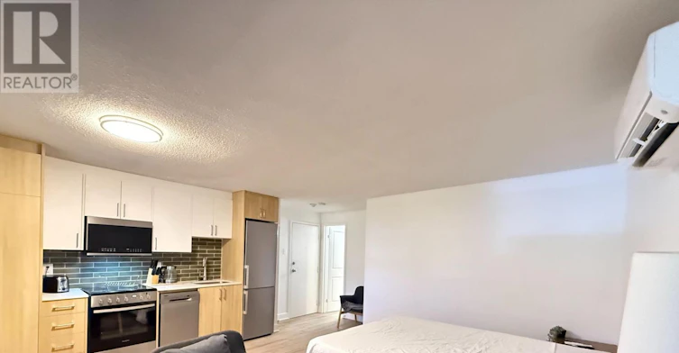 104-160 Dowling Avenue, Toronto, ON, M6K 3A6 - 5