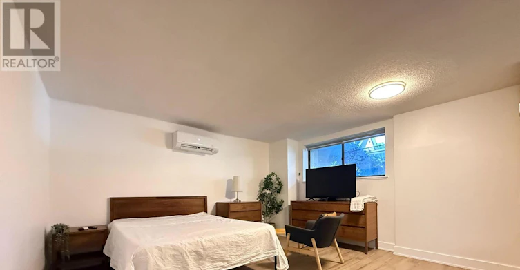 104-160 Dowling Avenue, Toronto, ON, M6K 3A6 - 4