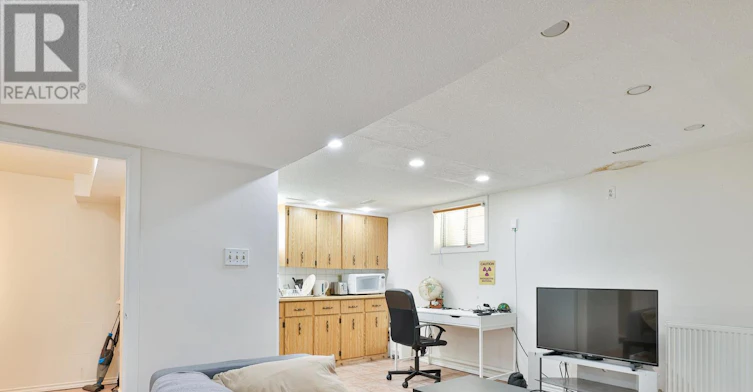 LOWER-283 Davisville Avenue, Toronto, ON, M4S 1H1 - 3