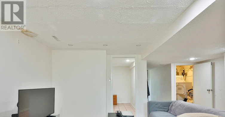 LOWER-283 Davisville Avenue, Toronto, ON, M4S 1H1 - 7