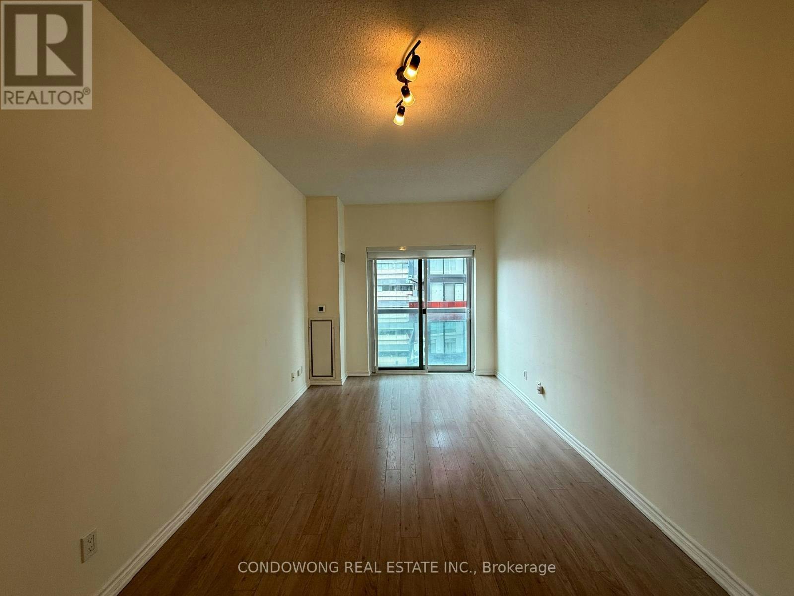 1118-168 Simcoe Street, Toronto, ON, M5H 4C9 - 2