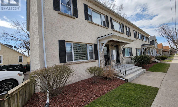 32-36 Welland Avenue
