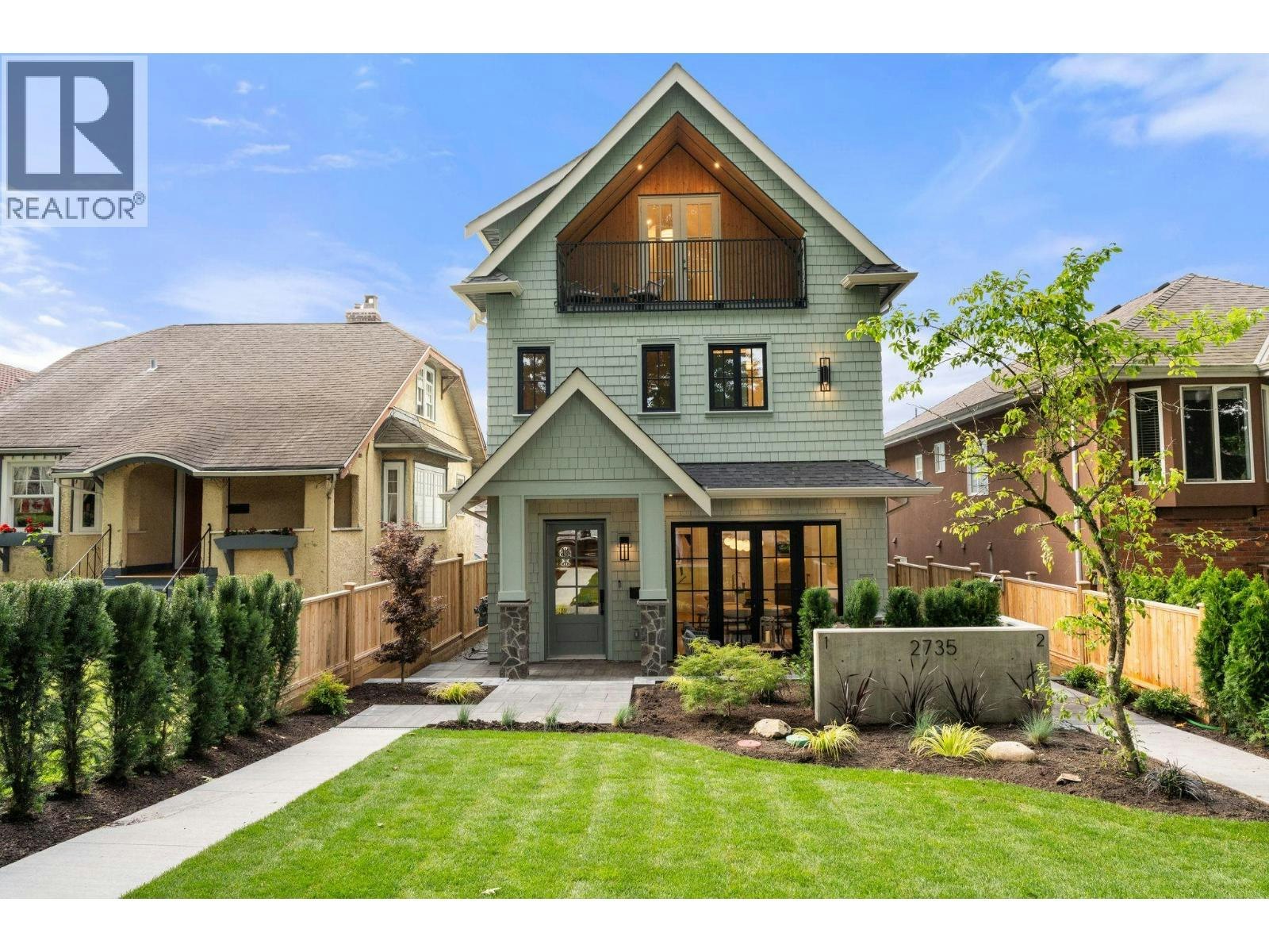 1-2735 Eton Street, Vancouver, BC, V5K 1K2
