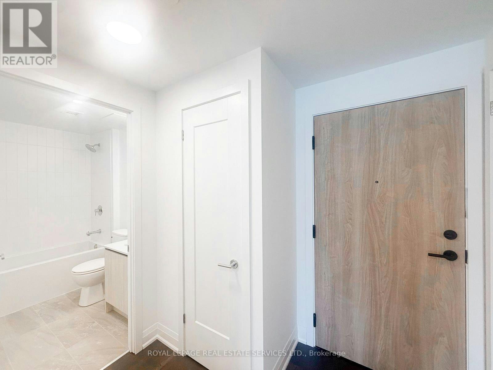 105 Upper 799 The Queensway, Toronto, ON, M8Z 0H3 - 4