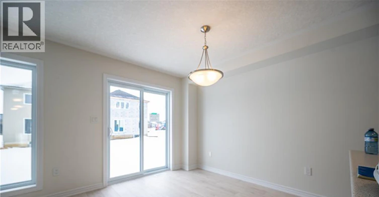 18 Pine Warbler Street, Kitchener, ON, N2P 0L6 - 6