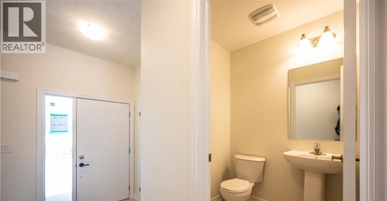18 Pine Warbler Street, Kitchener, ON, N2P 0L6 - 2