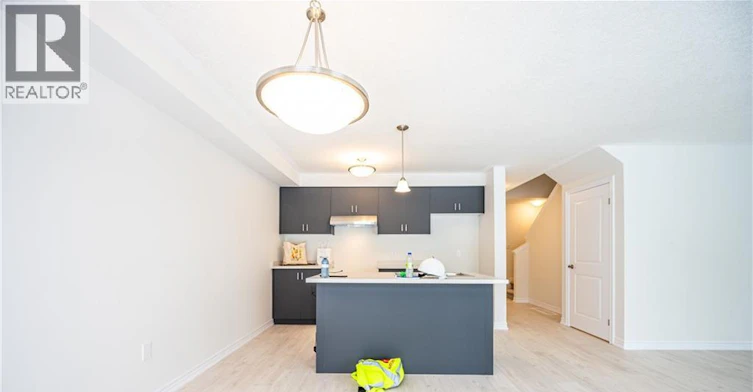 18 Pine Warbler Street, Kitchener, ON, N2P 0L6 - 4