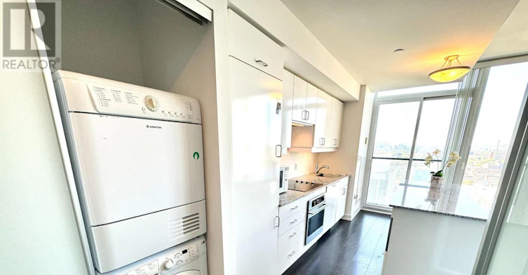 2301-426 University Avenue, Toronto, ON, M5G 1S9 - 12