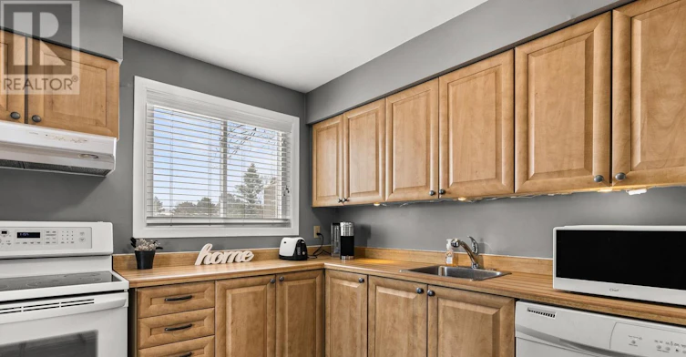 4-260 Fenerty Court, Ottawa, ON, K2L 3A7 - 7