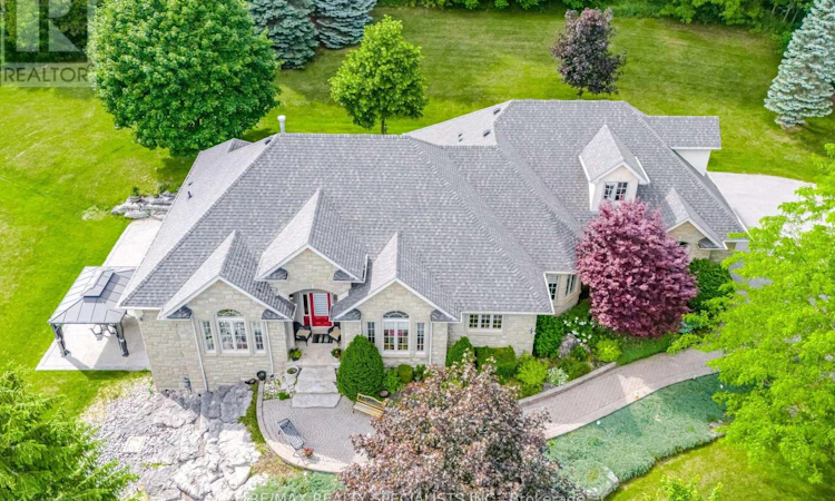 10 Valley Hill Drive