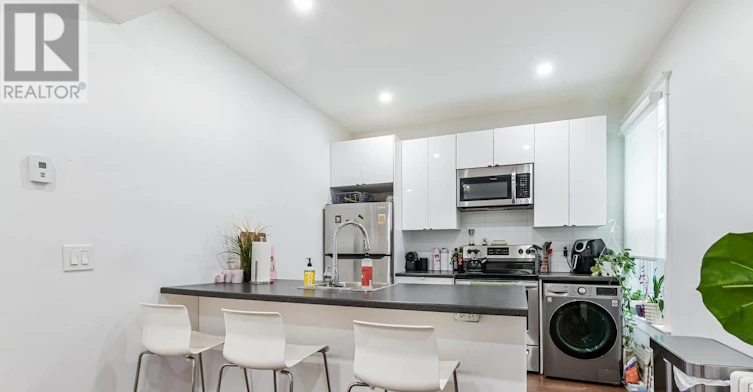 2-56 Wright Avenue, Toronto, ON, M6R 1K8 - 8