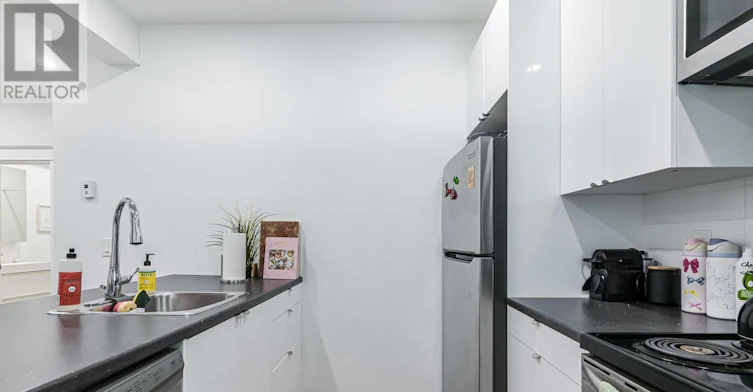 2-56 Wright Avenue, Toronto, ON, M6R 1K8 - 11